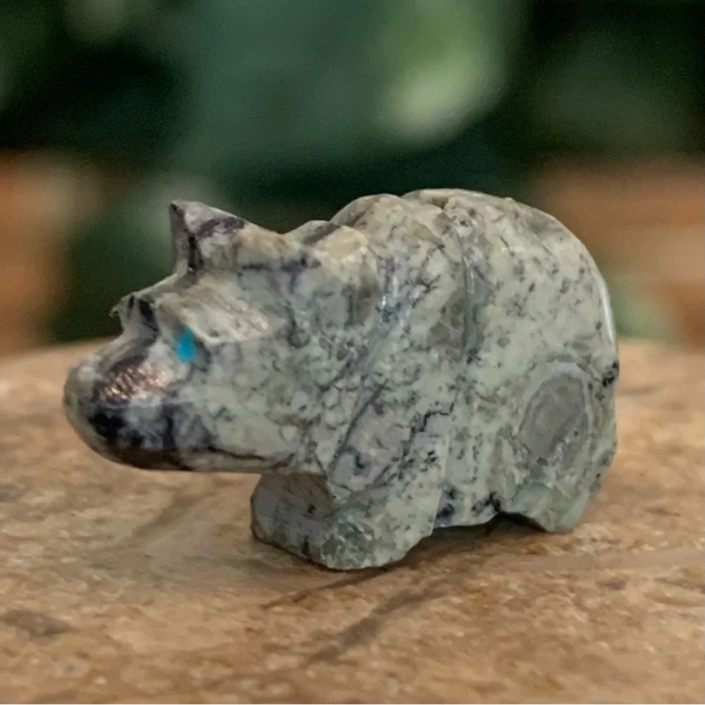Native American Style Zuni Bear Fetish Bead Drilled Stone Mini Animal Carving .8